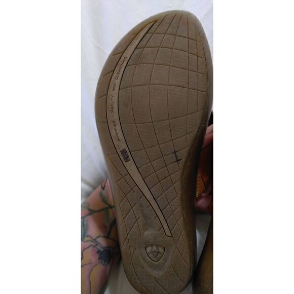 ARIAT Sandals Brown Slip On with Silver Clasps Size 6B Leather - Picture 6 of 7